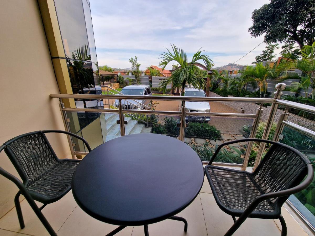 Eric Wilkins Apartments Lubowa エクステリア 写真