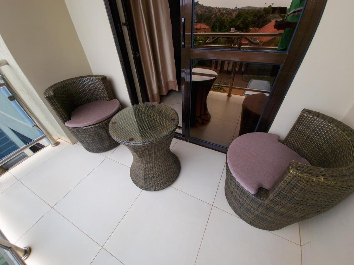 Eric Wilkins Apartments Lubowa エクステリア 写真